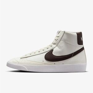 Nike Blazer Mid ‘77